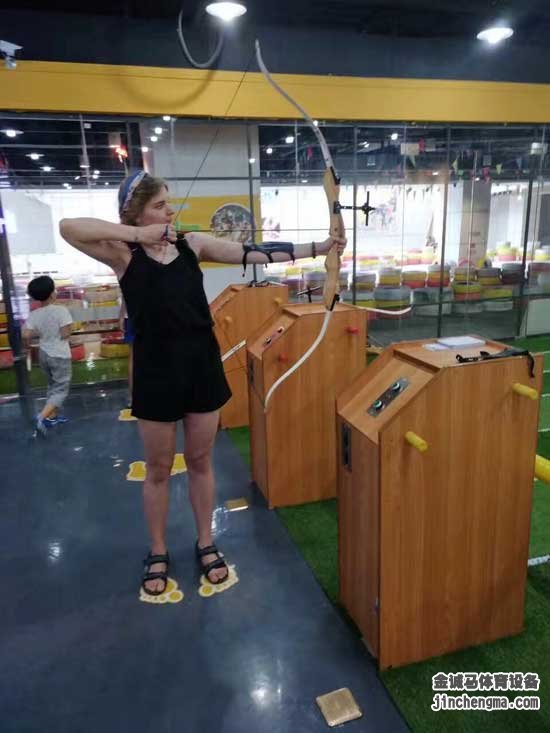 长沙市金诚马体育设备有限公司,长沙市体育设备,长沙市娱乐设备,室内模拟高尔夫,攀岩墙,壁球馆,射箭馆,室内模拟射击,模拟赛车,模拟滑雪